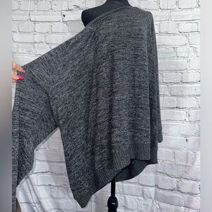 Torrid Super soft off shoulder Woman’s top. Charcoal grey. Super comfy. Size 6